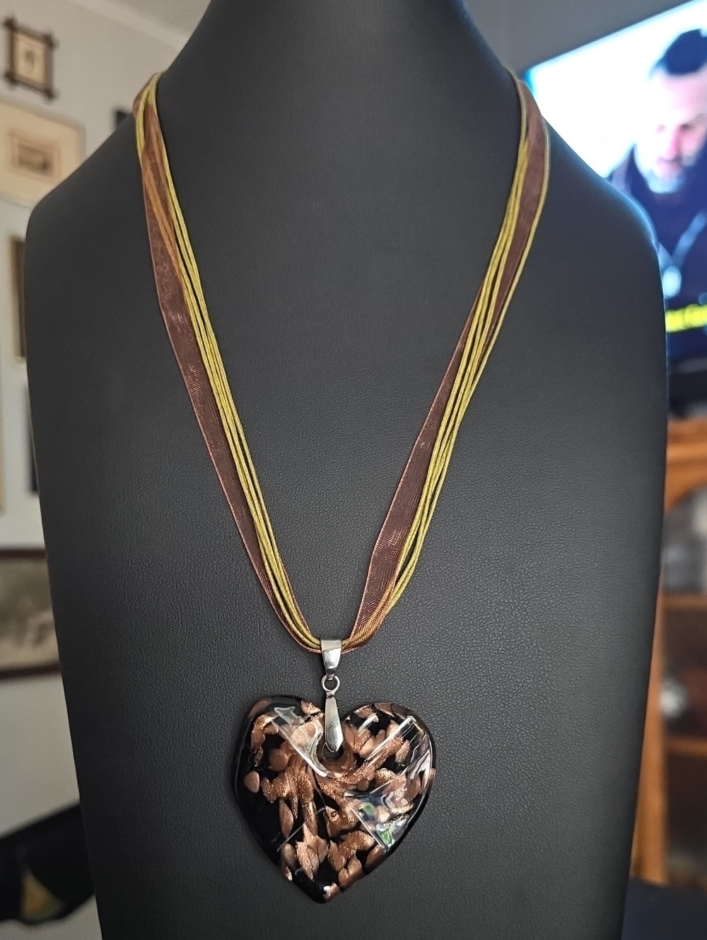Heart Pendant Statement Necklace in Black and Bronze